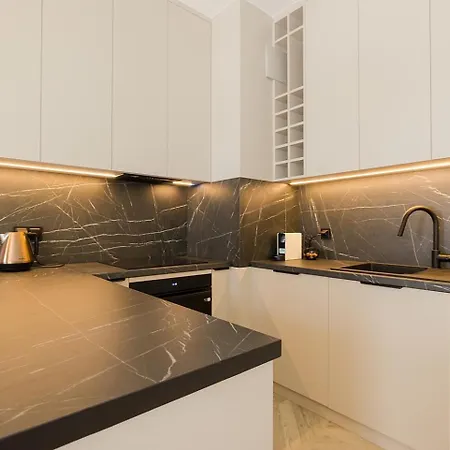 Holzera Prestige * Varsovie