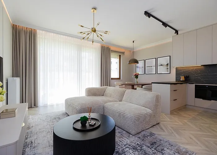 Holzera Prestige * Varsó